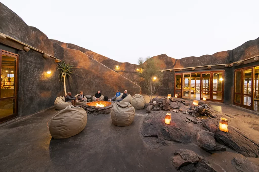 Doro Nawas Camp