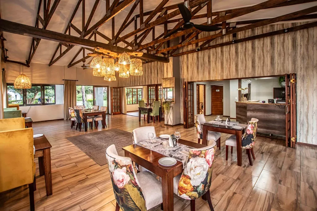 Nut Grove Manor